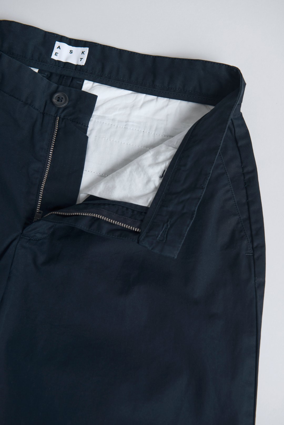Dark Navy Shorts | Organic Cotton Twill Chino - ASKET