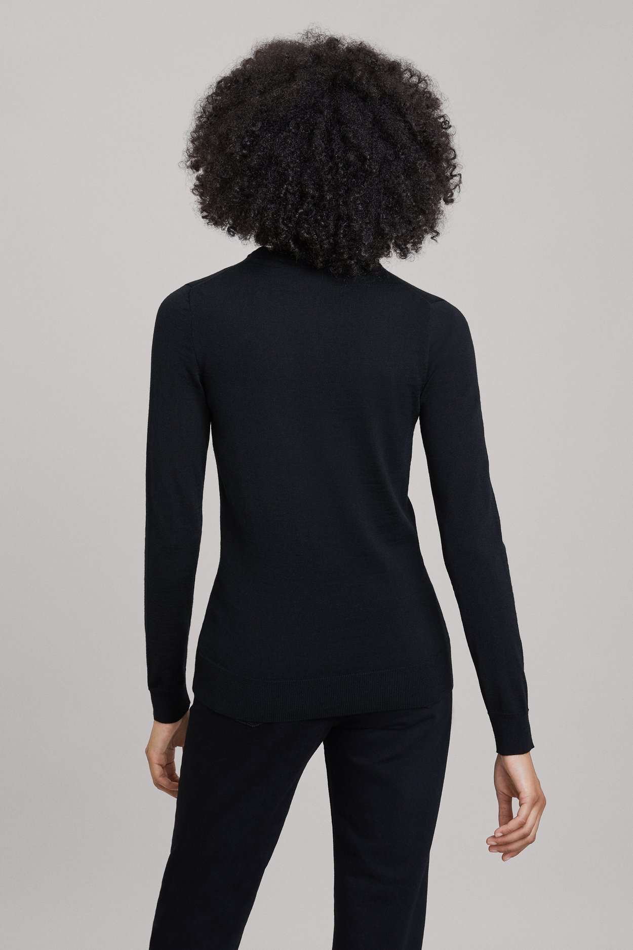 Black Merino Crew Neck Sweater | Traceable Extra Fine Merino- ASKET